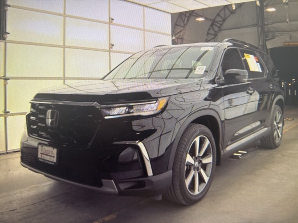 Used 2024 Honda Pilot Elite SUV
