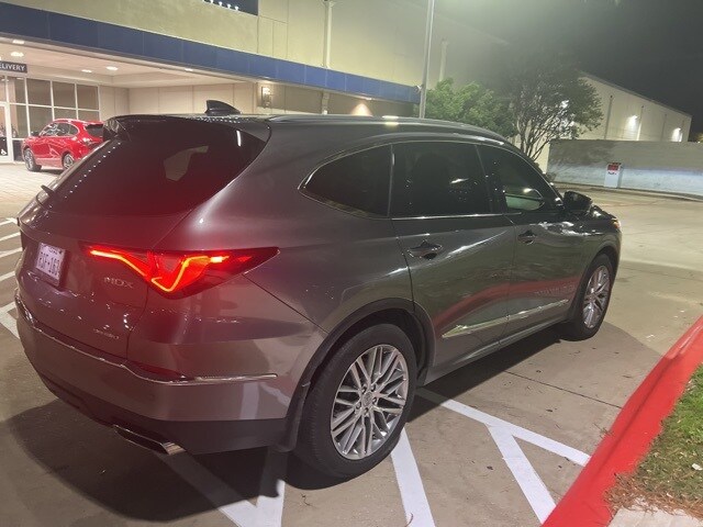 2022 Acura MDX SH-AWD Advance photo 4