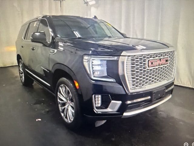 2021 GMC Yukon 4WD Denali's photo