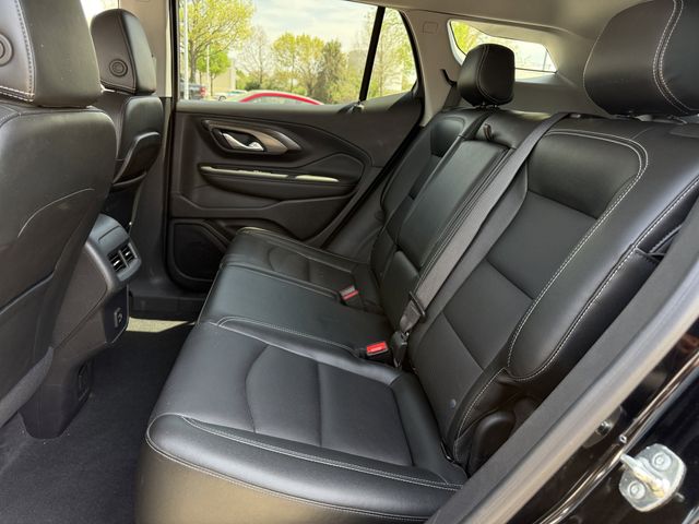 Used 2024 Ebony Twilight Metallic GMC SLT image 24