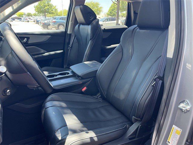 Used 2026 Solar Silver Metallic Acura Technology Package image 27