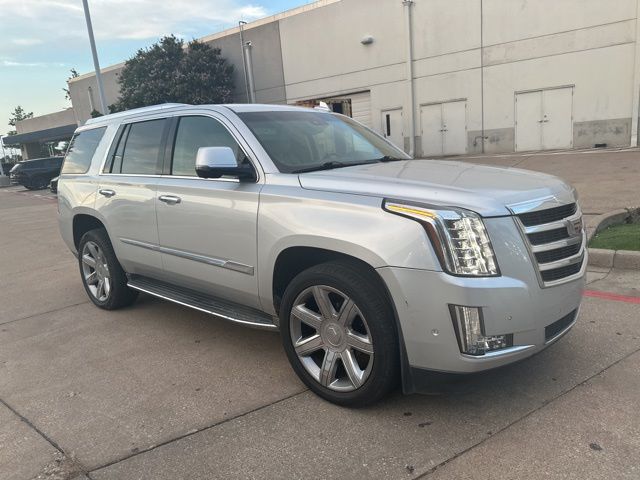 2017 Cadillac Escalade 2WD Luxury's photo