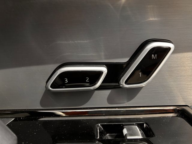 Used 2023 Firenze Red Metallic Land Rover SE image 32