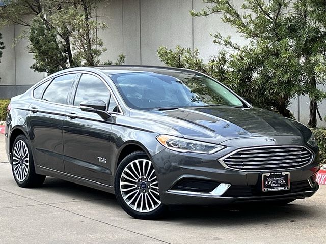 Used 2018 Magnetic Metallic Ford SE Luxury image 2