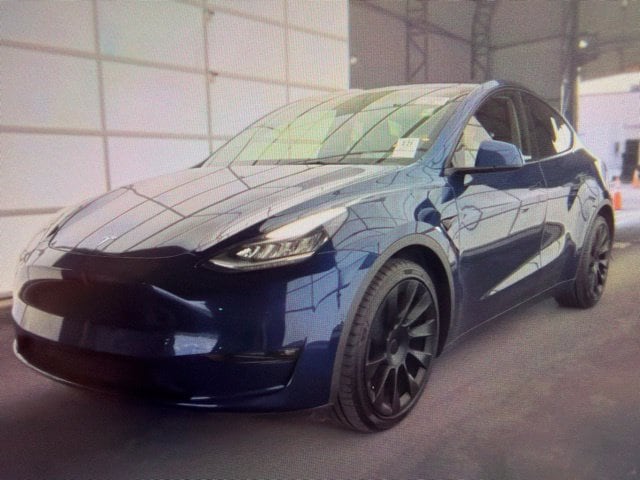 Used 2021 Tesla Model Y Long Range with VIN 5YJYGDEE5MF111578 for sale in Arlington, TX