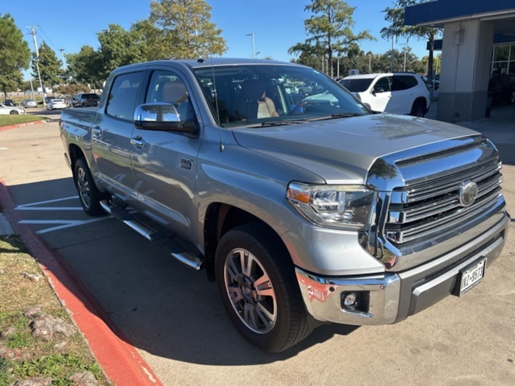 Used 2018 Toyota Tundra  Truck CrewMax