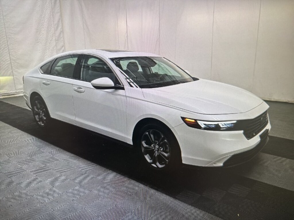 Used 2023 Honda Accord EX Sedan