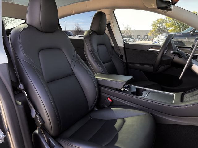 Used 2024 Stealth Gray Tesla Long Range image 28