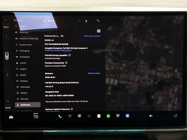 Used 2024 Stealth Gray Tesla Base image 18