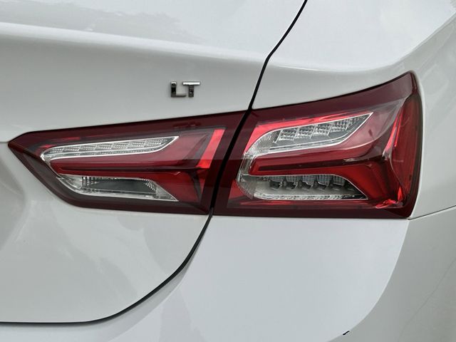 Used 2020 Summit White Chevrolet LT image 8