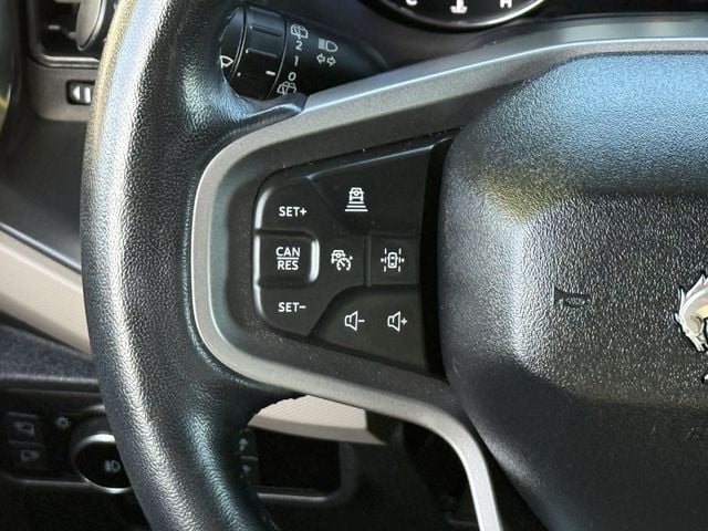 Used 2022 Oxford White Ford Wildtrak image 13