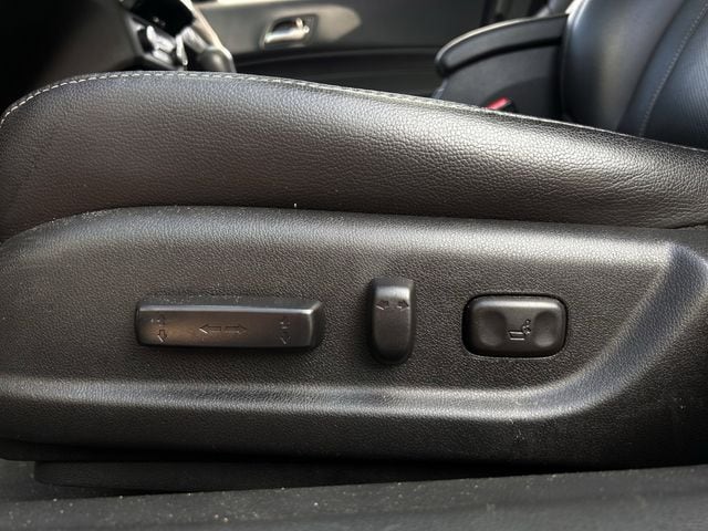 Used 2021 Majestic Black Pearl Acura Premium Package image 28
