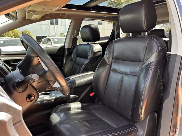 Used 2017 Gun Metallic Nissan Platinum image 28