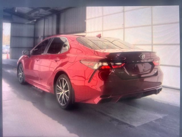 Used 2023 Supersonic Red Midnight Black Metallic Toyota SE image 4
