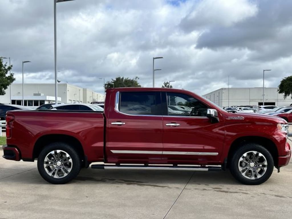 Used 2025 Chevrolet Silverado 1500 High Country Truck Crew Cab