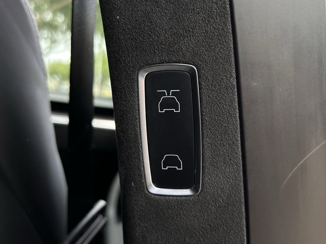 Used 2024 Stealth Gray Tesla Base image 32