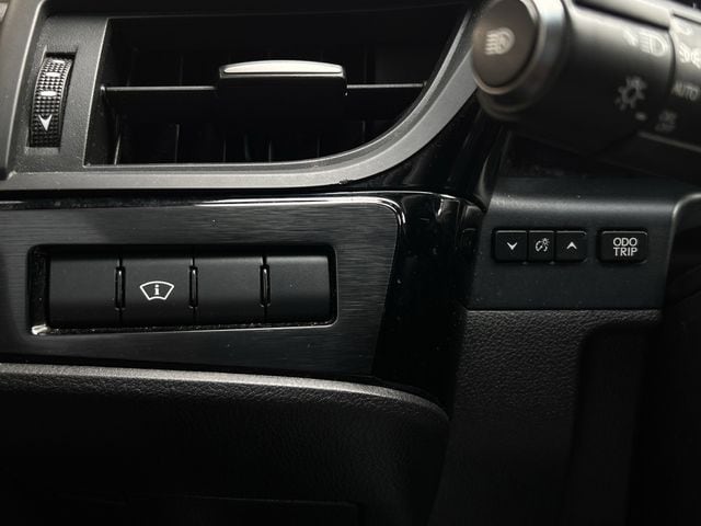 Used 2022 Ultra White Lexus 350 F Sport image 26