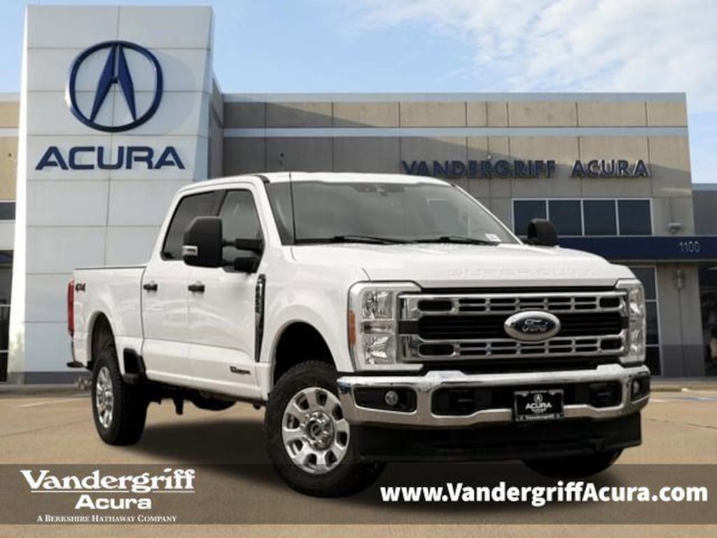 Used 2023 Ford F-250 XLT Truck Crew Cab