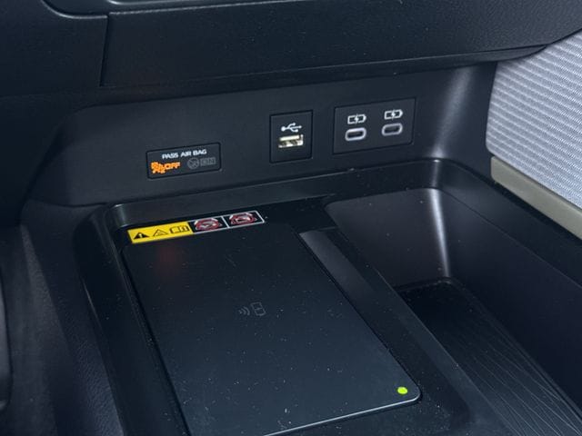 Used 2026 Ice Cap Toyota SE image 18