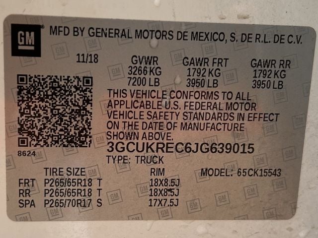 Used 2018 Summit White Chevrolet LT image 31