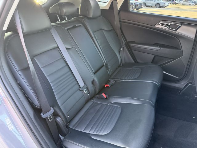 Used 2023 Wolf Gray Kia SX-Prestige image 29