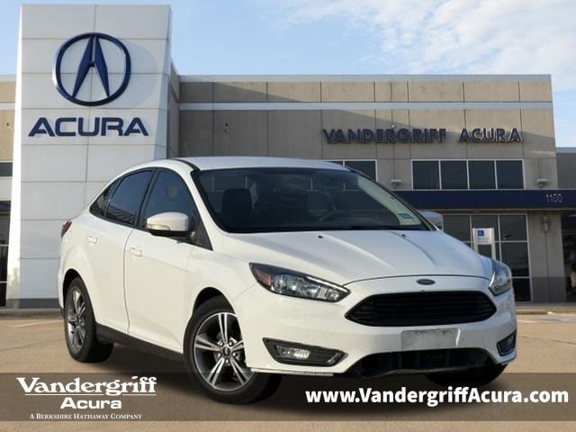 Used 2017 Ford Focus SE with VIN 1FADP3FE9HL341477 for sale in Arlington, TX