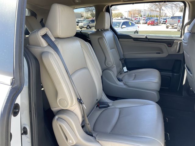 Used 2023 Platinum White Pearl Honda Touring image 28