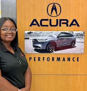 Staff member Mikala Allmon from ID_e008e8f83641