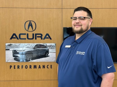 Staff member Michael Iniguez from ID_e008e8f83641