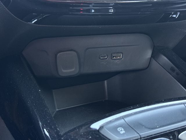 Used 2026 Summit White Chevrolet LT image 18