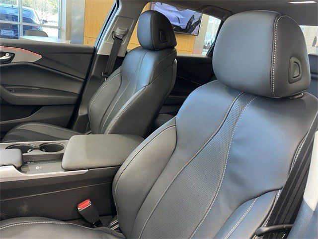 Used 2025 Majestic Black Pearl Acura Technology Package image 23
