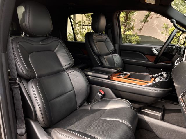 Used 2018 Burgundy Velvet Metallic Tinted Clearcoat Lincoln Premiere image 28