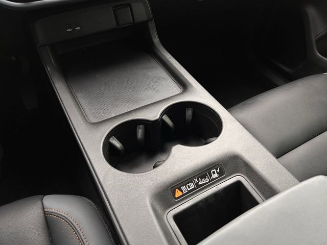 Used 2024 Sonic Gray Pearl Honda Touring image 22