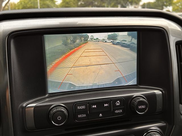 Used 2018 Summit White Chevrolet LT image 19