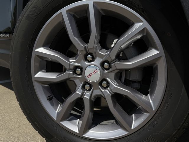 Used 2024 Ebony Twilight Metallic GMC SLT image 10