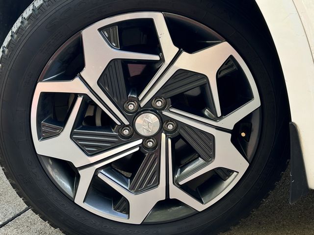 Used 2021 Hyper White Hyundai Calligraphy image 13