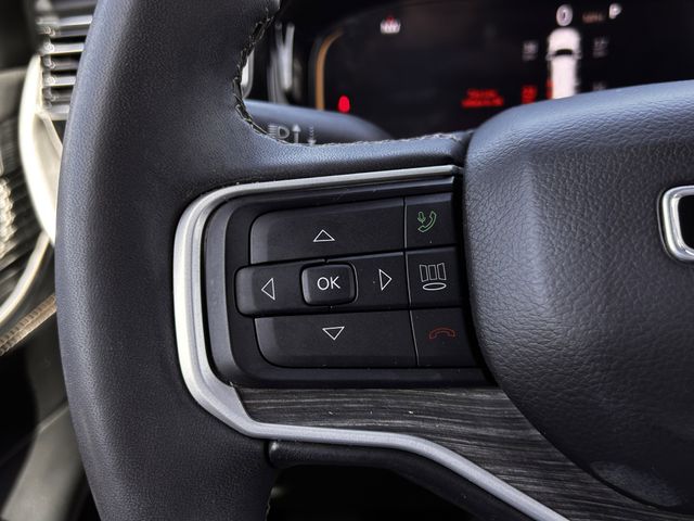 Used 2022 Diamond Black Crystal Pearlcoat Jeep Series II image 12