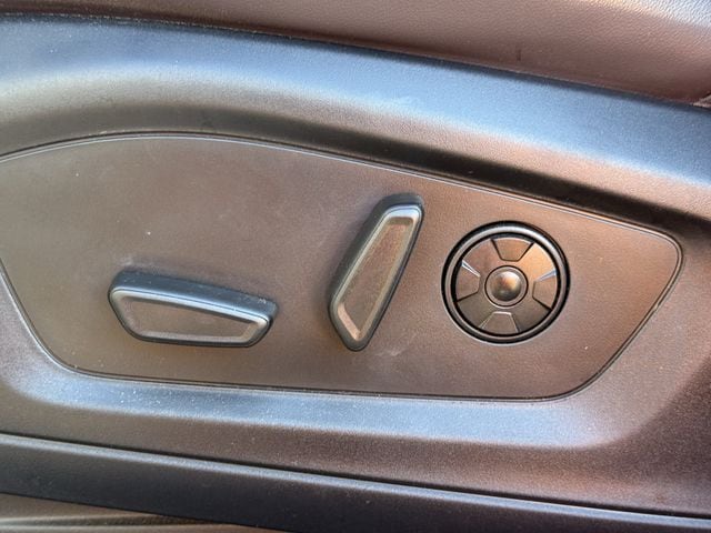 Used 2025 Agate Black Metallic Ford Platinum image 25
