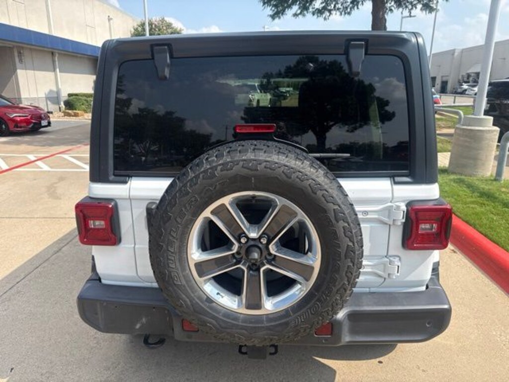 Used 2018 Jeep Wrangler Unlimited Sahara SUV