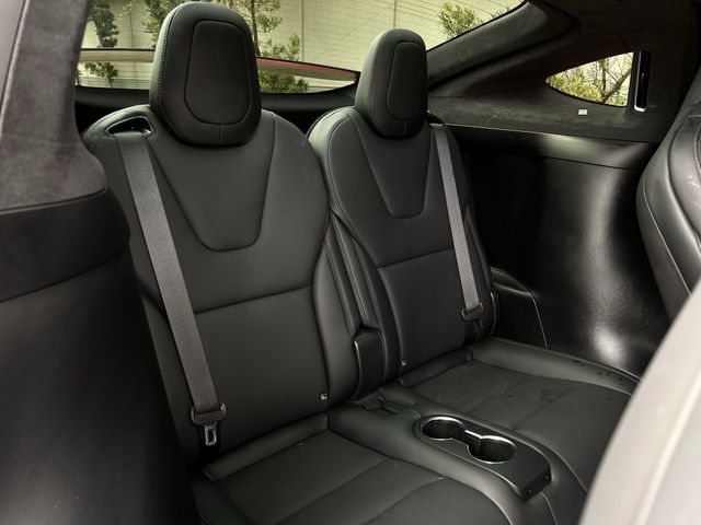 Used 2024 Stealth Gray Tesla Base image 31