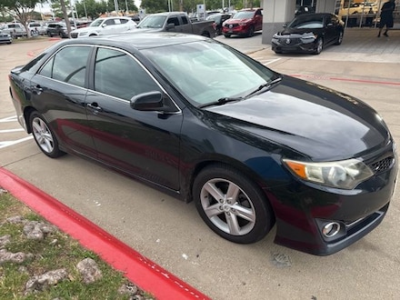 2012 Toyota Camry SE Sedan