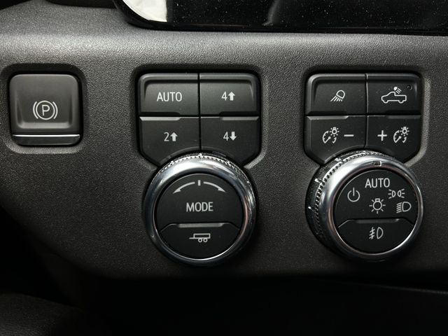 Used 2022 Onyx Black GMC SLT image 25