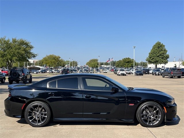 2023 Dodge Charger Scat Pack photo 3