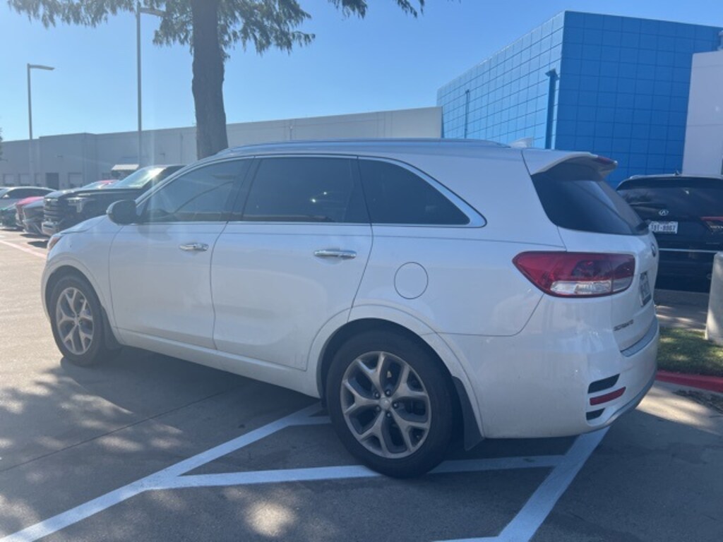 Used 2016 Kia Sorento 2.0T SXL FWD SUV