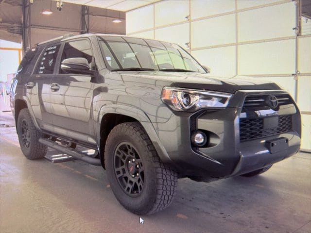 2023 Toyota 4Runner SR5 Premium RWD V6's photo