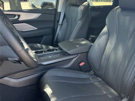 Certified Used 2026 Platinum White Pearl Acura FWD image 27