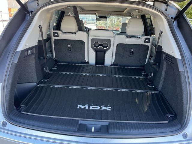 New 2026 Solar Silver Metallic Acura FWD Technology Package image 32