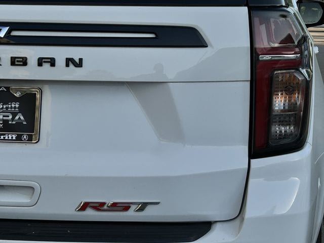 Used 2023 Summit White Chevrolet RST image 7
