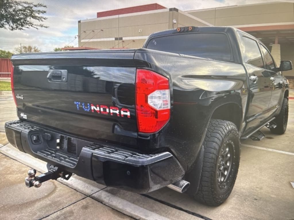 Used 2017 Toyota Tundra  Truck CrewMax
