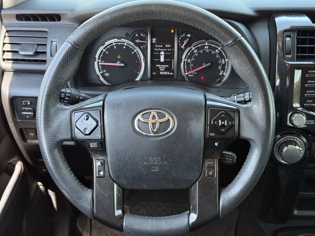 Used 2020 Super White Toyota Venture image 11